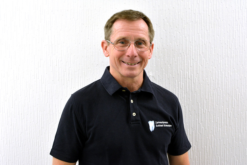Team - Praxis für Zahnheilkunde · Zahnarzt Eckhard Schneider in 45661 Recklinghausen