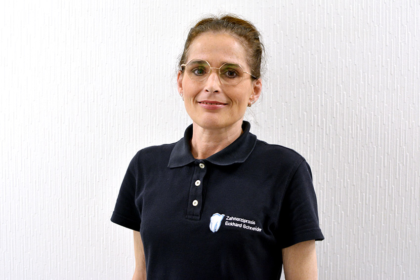 Team - Praxis für Zahnheilkunde · Zahnarzt Eckhard Schneider in 45661 Recklinghausen